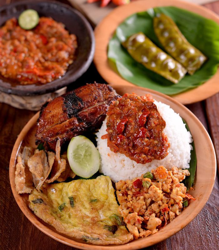 4 Rekomendasi Restoran dengan Menu Serba Sambal di Malang, Pedes Mantap!