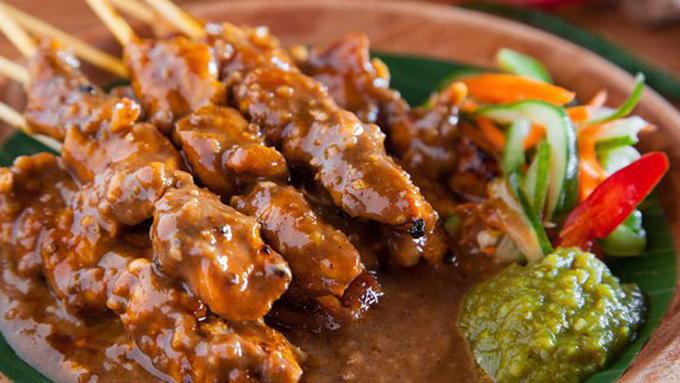 4 Rekomendasi Tempat Makan Sate Legendaris di Malang !