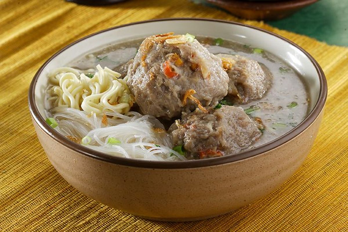 4 Rekomendasi Bakso Enak di Malang yang Wajib Kalian Cobain !